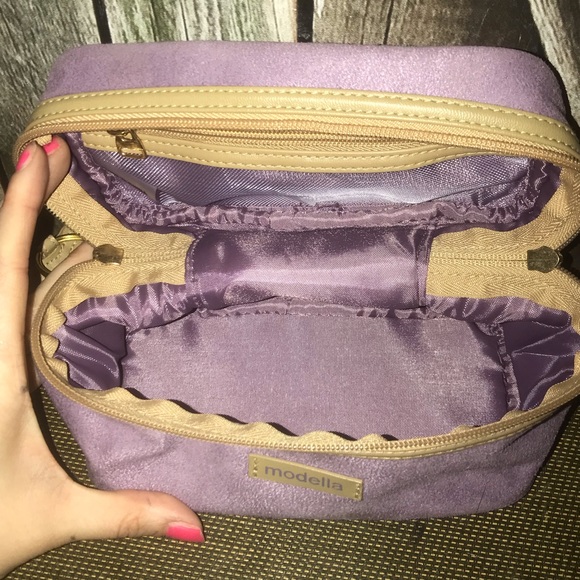 Modella Travel Makeup Toiletry 5 Piece Set - Picture 9 of 15